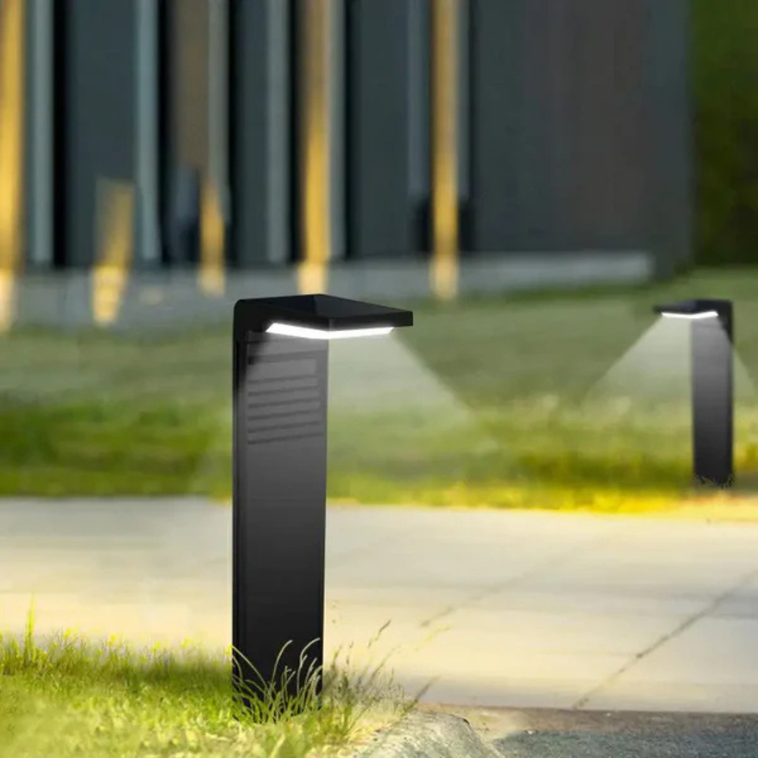 Solar Outdoor Light – Energy-Efficient LED Garden Lighting – Weatherproof – Automatic ON/OFF