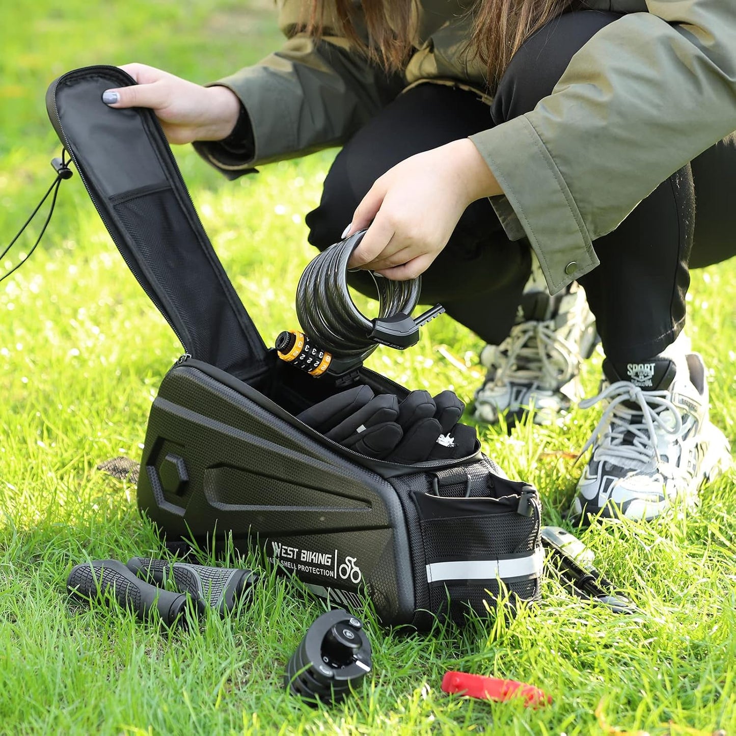 Waterproof 8.6 L Electric Scooter Rear Bag – Durable Storage with Rain Cover
